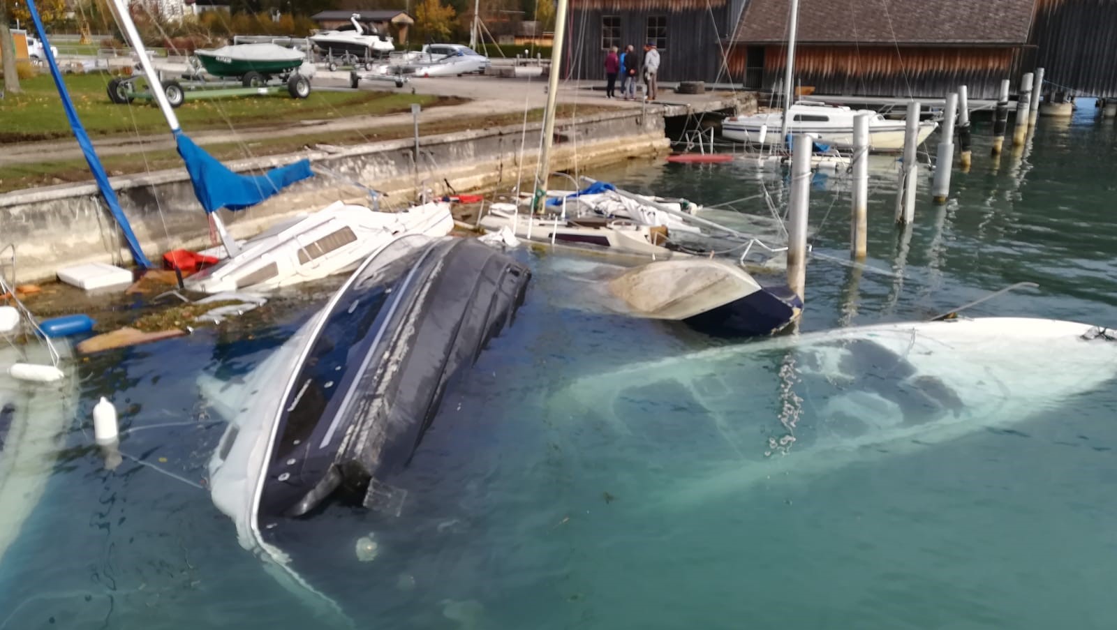 Bootsbergungen nach Fönsturm am Attersee - ÖWR Nussdorf