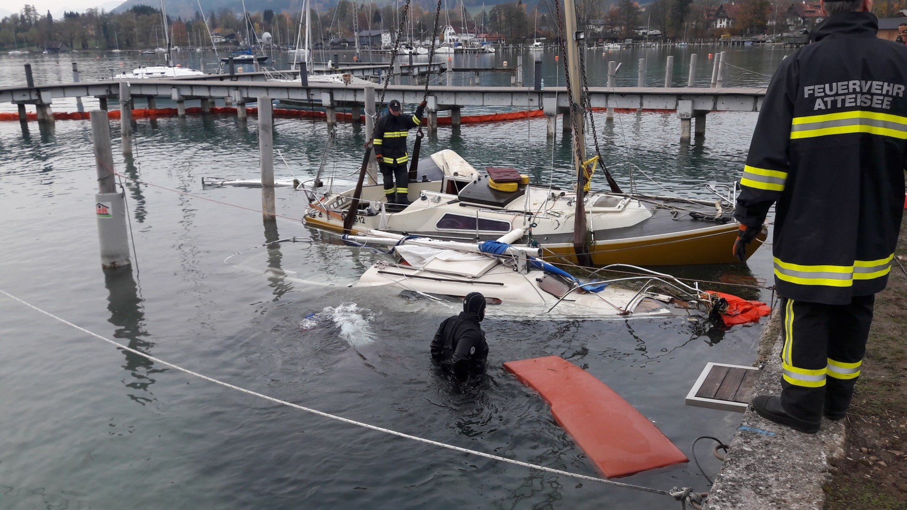 Bootsbergungen nach Fönsturm am Attersee - ÖWR Nussdorf